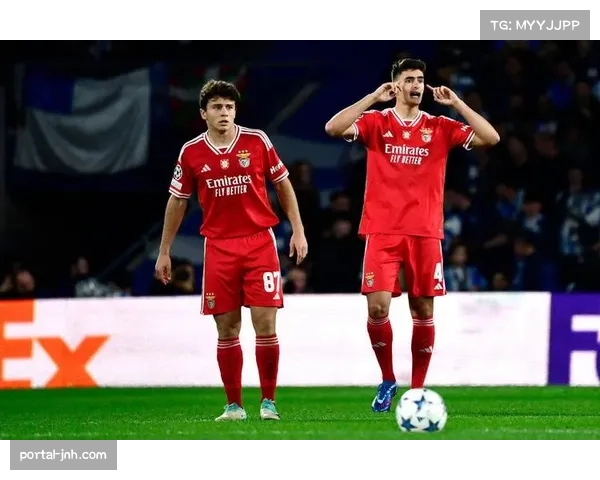 半场战报：本菲卡1-0多特蒙德，若昂·内维斯世界波破门